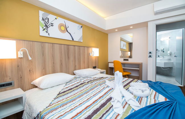 Sunny Days Hotel Apt - Photo 54