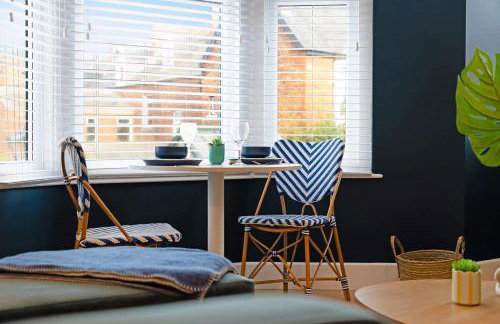 Central Location 3BR Home on Gladstone Street - Photo 24