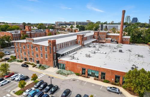 7 Min walk to Golden Belt - 4 Min Drive to Downtown - 7 to Duke - Photo 47