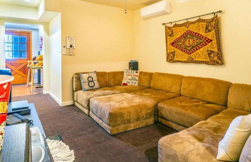 A LIVING CANVAS Amazing Lake View Custom Home - Foto 53