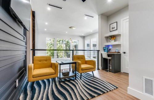 Luxurious Newly Built 5BR 5BA | Rooftop W/ Grill - Foto 16