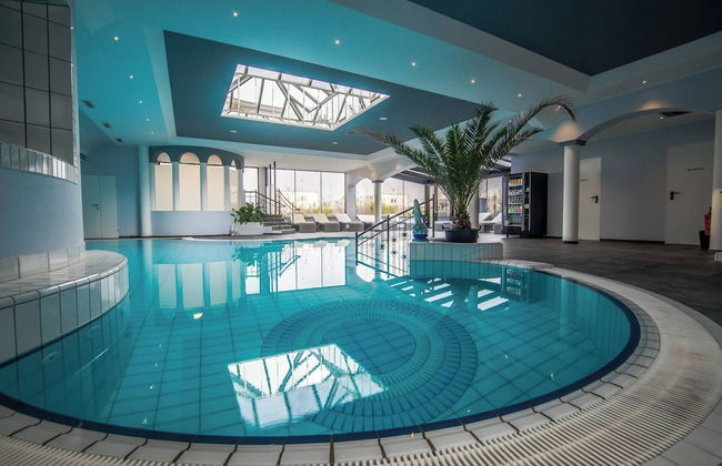 Escape to Wellness Your Lakeside Apartment Awaits - Foto 1