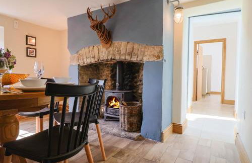 Upper Cottage - Photo 10