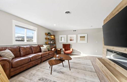 Ground Apt 5 Min to Holiday Valley King bed & Bunk - Foto 2