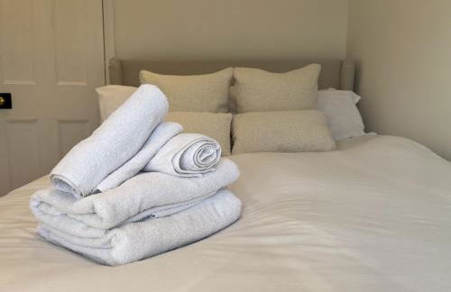 Restored Victorian Home with Private Garden - Foto 31