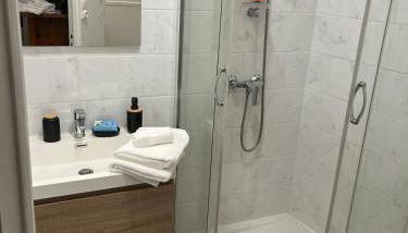 Saint-Gilles Appartement - Foto 4, Shower
