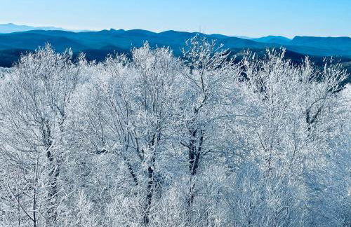 Bucket List Views Sugar Mountain Private Condo - 2bed, 2bath, Sleeps 6, Panoramic Views of Mountains from Large Deck, Short Drive to Shopping, Restaurants, Cafes & Banner Elk Town - Foto 48