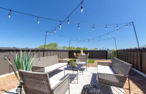 The Ultimate Double Rooftop Deck with Skyline Views - Foto 3