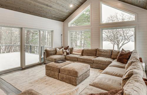 Hot Tub, Dock and Sauna! Lake Wisconsin Retreat - Foto 3