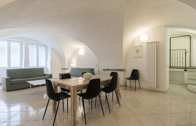 2 bedroom Apartment in San Bartolomeo al Mare - Photo 3