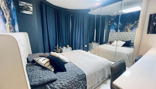 Artsy Retreat - Sleeps 6 Free Parking & Balcony - Foto 4