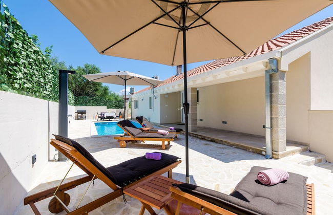 Villa Tranquility Nest Beniva - Three-bedroom Villa With Swimming Pool and Partial Sea View - Foto 30