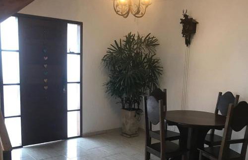 CASA SURYA, Piscina Fantástica, Churrasqueira, Completa, 18 HÓSPEDES na REGIÃO DOS LAGOS - Casa de Campo - Foto 45