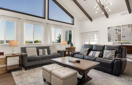 Paso Vista Bella by AvantStay Luxe Group Escape w Wine Country Views - Photo 5