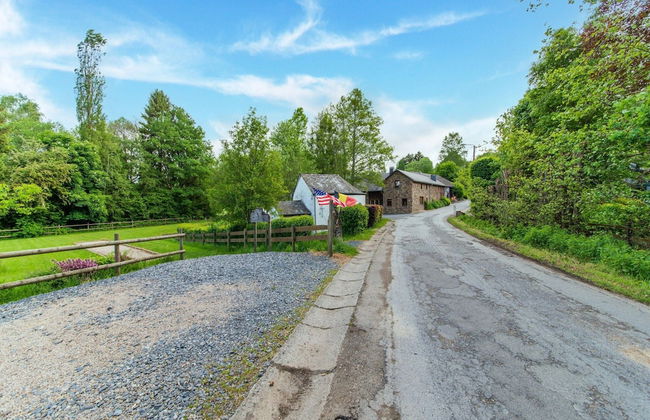 Holiday Home in Vielsalm With Bubble Bath - Photo 33