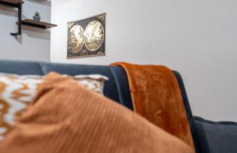 Spacious 2 Bedroom 6 Minute Drive from Huddersfield Town Centre - Ideal Stay - Foto 5