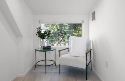 Luxe 9BDR Retreat w Putting Green Game Room Bouldin Collective by AvantStay - Foto 20