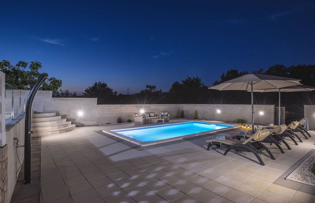 Detached House With Private Pool Near the Coast - Foto 20