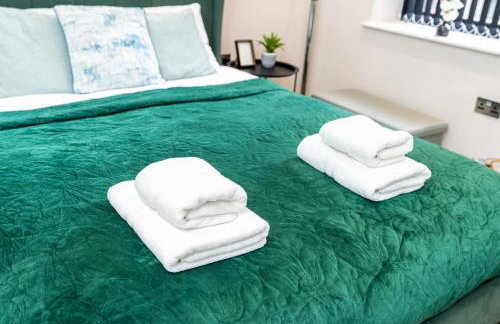 Long Stay Offers, Modern Amenities, Fully Equipped, All Bills Included, Perfect Location, King Size Bed, Fast Wifi - Foto 36