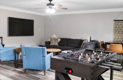 Ranch Home Gem 5BR Home Sleeps 12 with Game Room - Foto 58