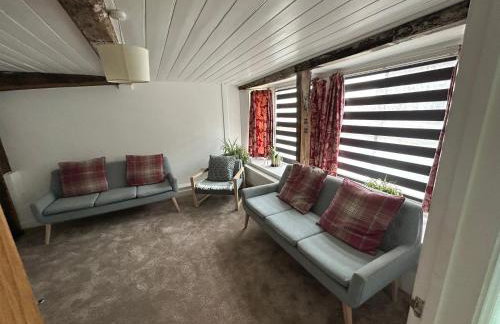 Milton House - Photo 20