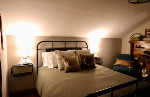 Hidden Hillside Retreat - A Secluded Modern Cabin - Foto 26