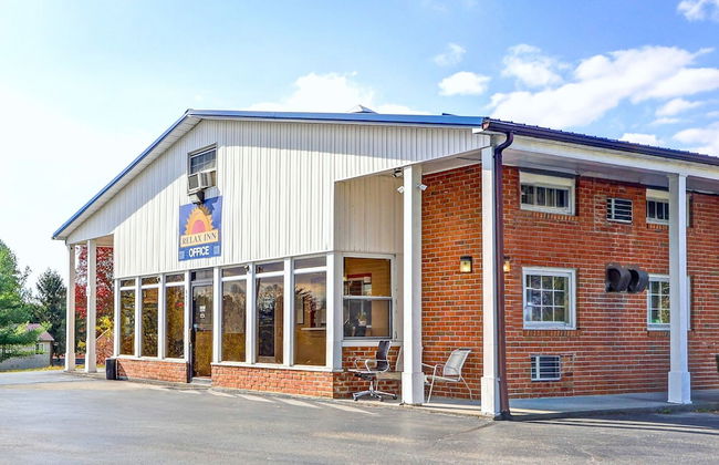 Hotel O Relax Inn Lewisburg near I-64 - Photo 25