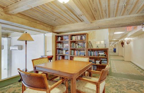 Summer Suite | Steps to Beach + Heated Pool - Foto 29