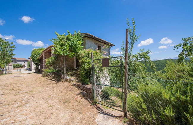 Quiet Holiday Home in Sellano With Swimming Pool a few Kilometers From Rasiglia - Foto 2