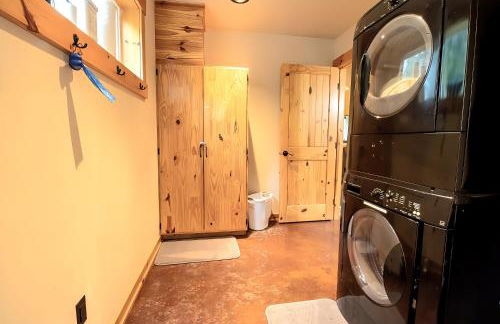 2 Kings, Fire Pit, Gameroom, EV charger, Dogs OK! - Foto 7