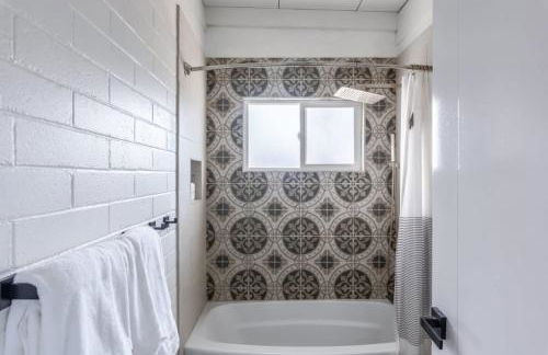 Kinetic House-Joshua Trees Sculptures Cowboy Pool - Foto 33