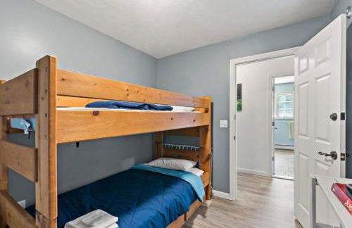 Entire Home in Narragansett - Photo 14