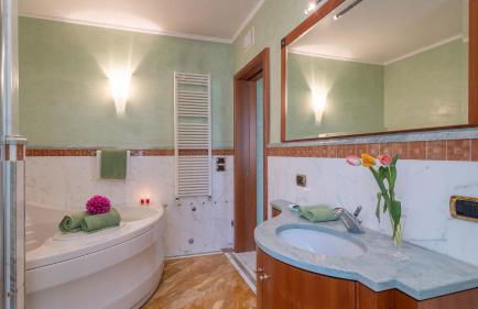 Lu-f452-sgiu68at - Villa Gabri 8 2 - Foto 26