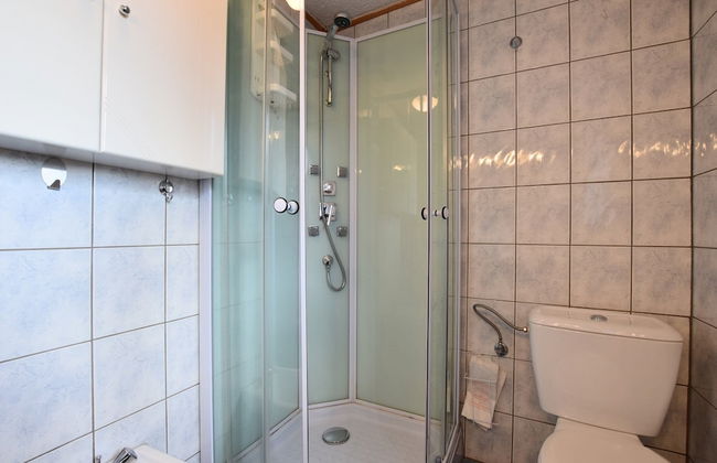 Luxury Holiday Home With Sauna - Photo 51