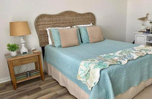 Renovated 2 Br Sleeps 5 With Free Guest Passes - Photo 78