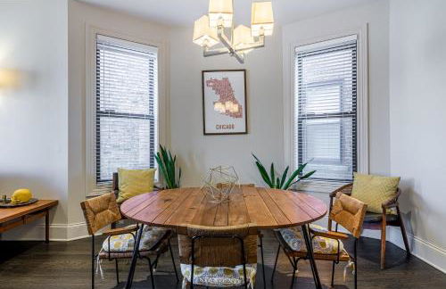 Logan Blvd Luxury! Enjoy the Well-Equipped Kitchen and Prime Location apts - Foto 3