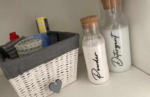 Cheshire Home Stays - Photo 18