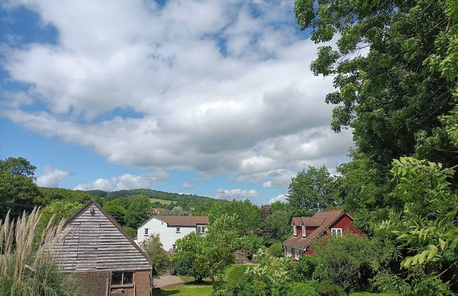 Romantic Chalet- Hot Tub- Games Room-stream-views - Foto 14