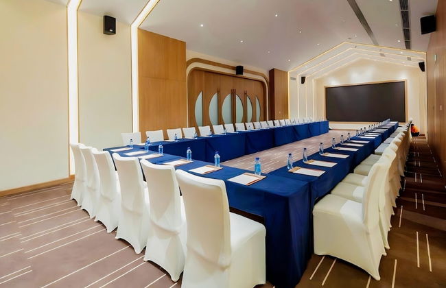 Mount Emei Zhizhu Resort Hotel - Photo 79