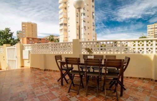 Stylish and Spacious Studio -4 minutes walk to Beach - Photo 9