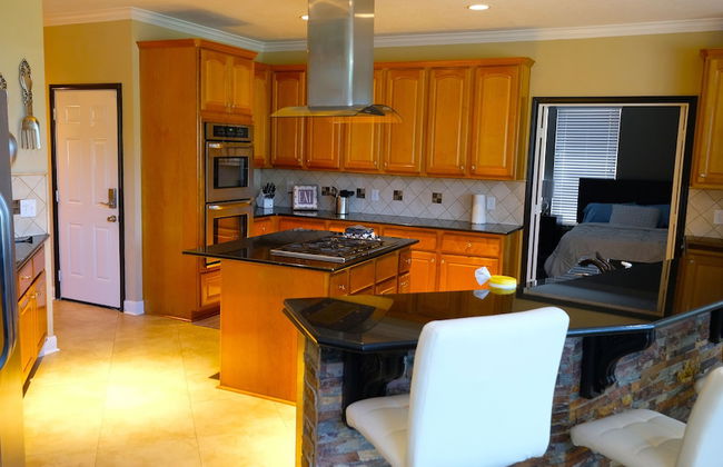 5Bdrm 3.5Bath 12Beds - HOME BIG AS TEXAS - Foto 15