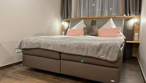 BERGSUCHT-Ruhpolding, Traumlage am sonnigen Südhang, kostenlose Parkplätze, schnelles WLAN, ruhige Sackgasse, NETFLIX inklusive - Foto 4