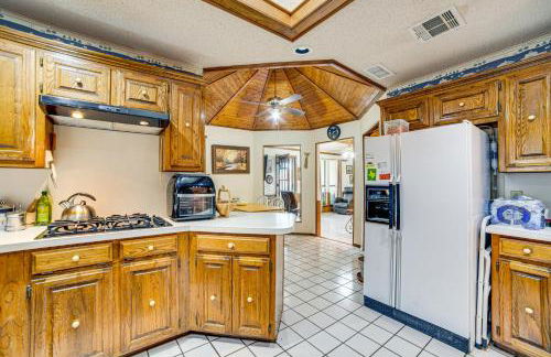 Pet-Friendly Home with Pool - 8 Mi to Central Plano! - Foto 10