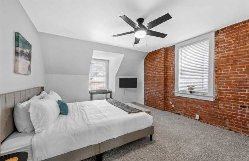 Classic 7BR CWE Home 3rd Floor Suite ABODEbucks - Foto 42