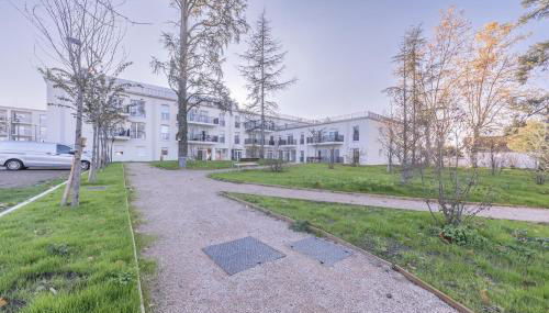 OVELIA Andrézieux-Bouthéon - Les Demeures du Forez - Foto 3, Garden