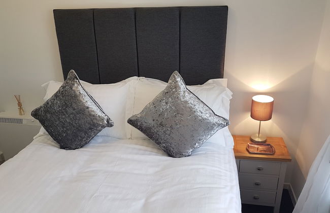 Riverside Apartments - Photo 16