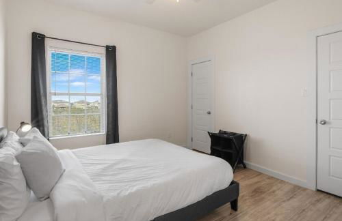 The WorkNest Stylish Stay w Desk & Fast Wi-Fi - Foto 16