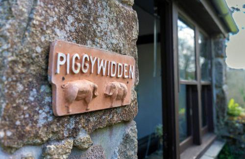 Cosy cottage in the beautiful Lamorna Valley - walk to the pub & sea - Photo 9