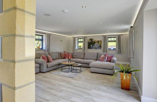 The Gate House - Photo 17