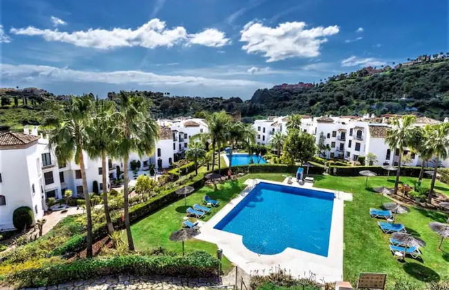 2 Bedrooms - Sleeps 4 - Garden and Pool With View - Photo 19